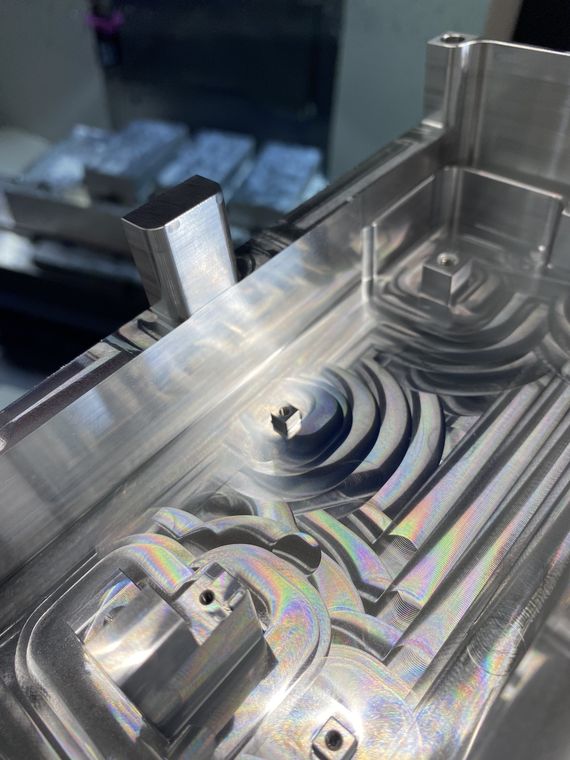 Pièce aluminium forme complexe 3D fraisée 5 axes